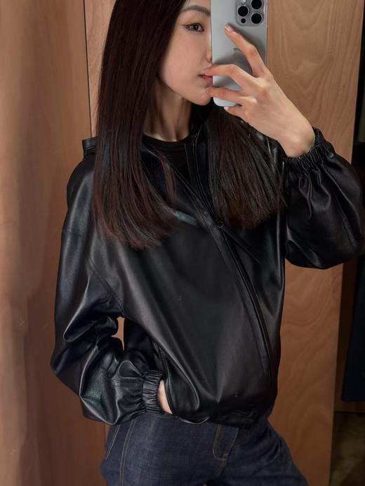 ROMI STUDIO“率性奢品”独特羊皮纹理精细车缝连帽皮衣 RWCAWT4828 商品图0