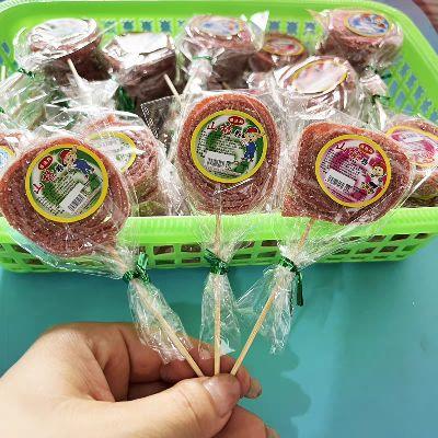 老式山楂棒棒糖雪花片带糖山楂卷小时候果脯山楂串零食小吃 商品图0