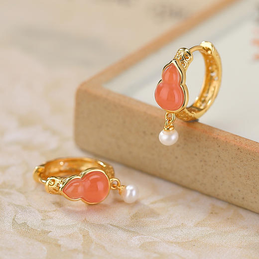 【福禄长乐】S925纯银镀金水红珍珠葫芦卷草纹耳环【CW-EJ00666】 商品图2