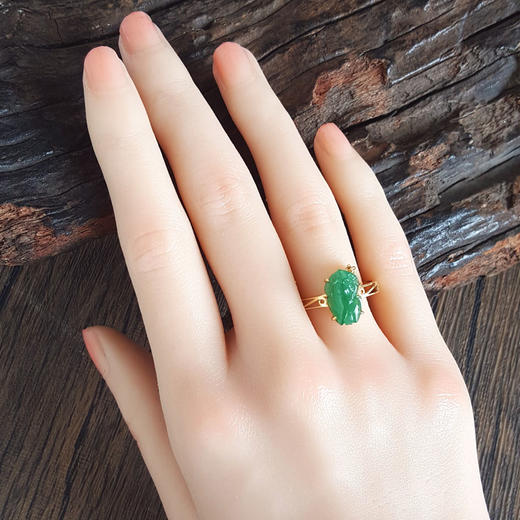 【天然正品】A货翡翠AU750黄金镶天然细腻冰种瑞兽满绿翡翠戒指17号（戒圈可改）女士230925NJM27现售价：2980 商品图6
