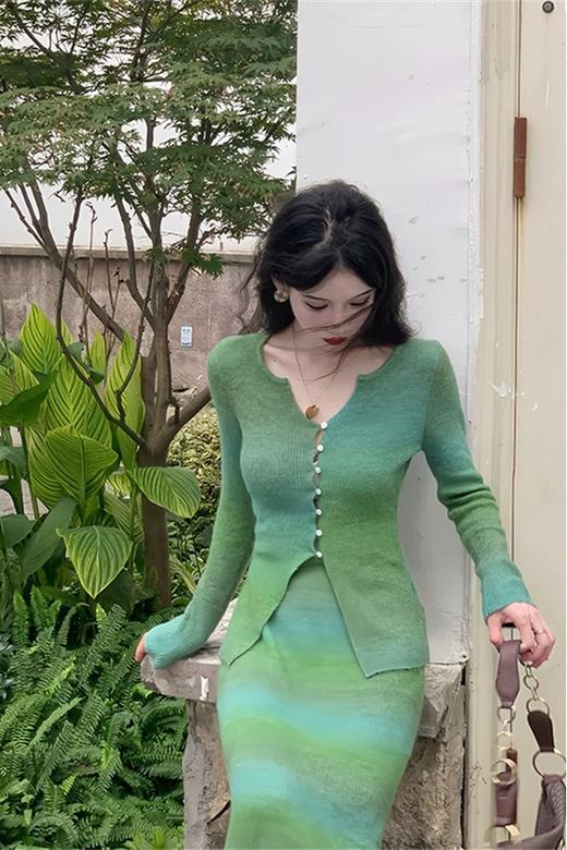 SIA SAYLOR 绿色渐变针织开衫半裙套装 21440 商品图9