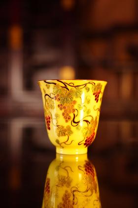 金丝珐琅帝黄葡萄杯
