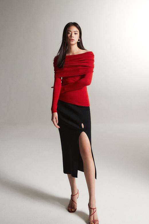 ELLA JADE 高级感红色一字肩针织上衣 21452 商品图2