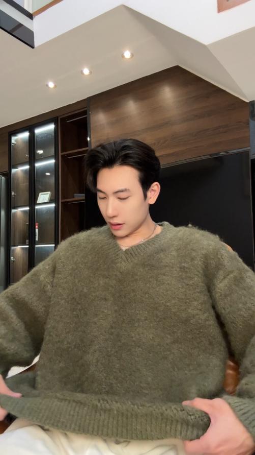 8272SDSA男士秋冬新款痞帅男装潮流V领针织衫宽松型时尚慵懒风毛衣 商品图0