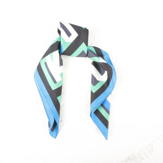 真丝围巾女春秋季百搭轻薄透气优雅方巾 商品图8