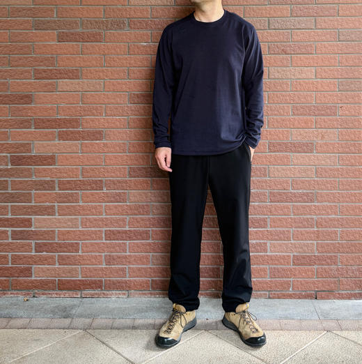 25秋冬-精品男士防泼水轻户外压胶软壳抓绒长裤 断码清仓不退不换。 商品图12