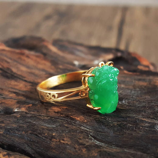 【天然正品】A货翡翠AU750黄金镶天然细腻冰种瑞兽满绿翡翠戒指17号（戒圈可改）女士230925NJM27现售价：2980 商品图3