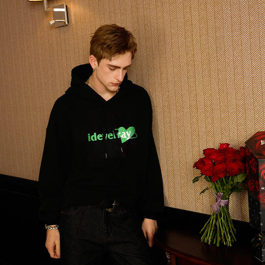 IDEVERRAY国潮植绒刺绣字母卫衣男连帽复古宽松黑白简约情侣上衣 商品图4