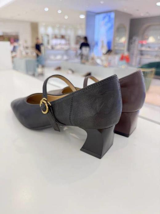 【云粉节】BF楼女鞋粗跟浅口单鞋褶皱2025秋新款增高粗跟玛丽珍鞋KYQ61008D 吊牌价1080 活动价539 商品图1