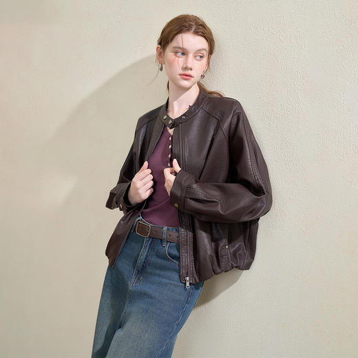西遇复古PU皮衣外套女秋季新款宽松显瘦落肩袖开衫夹克机车服H0055171 商品图3