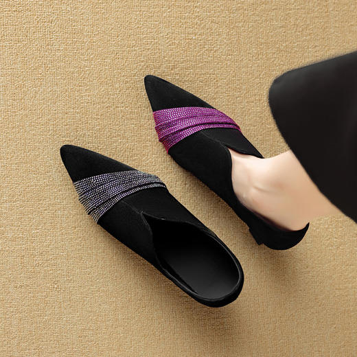 【预售5天】秋季新款法式水钻尖头高跟鞋女复古风通勤深口单鞋DB&M6602 商品图0