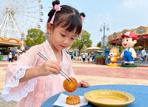 【国色天乡童话世界】「国潮民俗汇」重磅来袭! 夜场活动票49元，19项设备随意玩！非遗绝技、民俗游园、萌宠互动、全天设备、萌宠治愈…… 一场全家共赏的国潮民俗盛宴!国庆活动特惠！ 商品图4