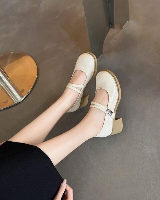 ZHC5161漆皮玛丽珍单鞋 商品图3