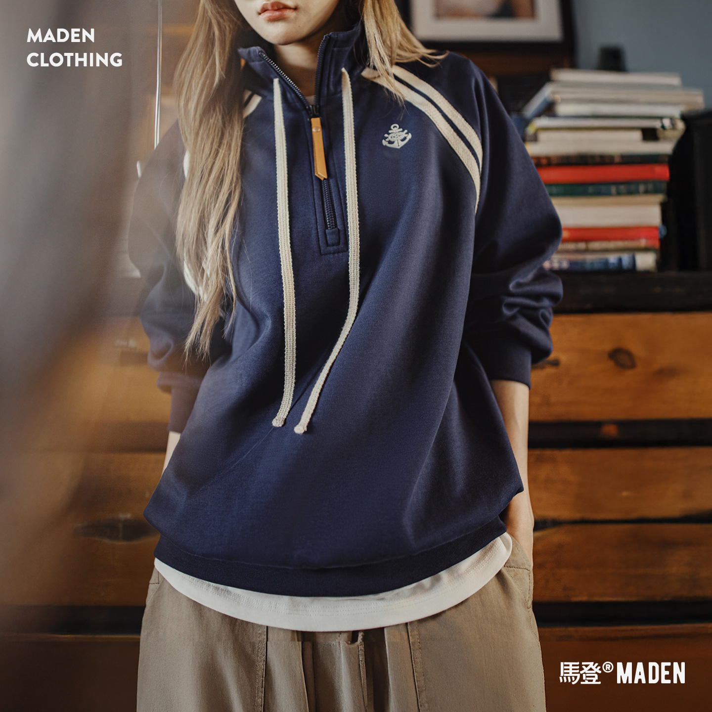 马登美式复古学院风藏青色半拉链立翻高领套头长袖无帽卫衣女士秋