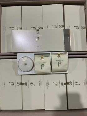 韩国后 -黄金气垫最新版一个正装+2个替换+安瓶精华