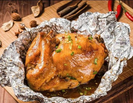 2天1夜，随《人民日报》一起体验雪山下的中国年！到崇州琉璃坝格兰坪过周末~徒步、玩雪、刨猪宴、劈柴生火、篝火仪式……这是通往山野的任意门！无需行李，自驾直达 商品图1