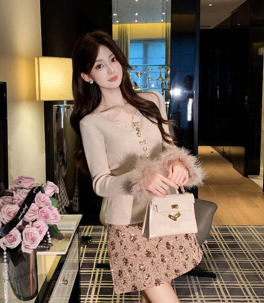 张心子【迷雾花园】秋冬纯欲仙气羽毛袖针织衫上衣 U2510054 商品图3