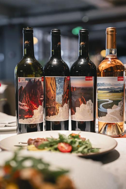 SANDY LAND·大美新疆葡萄酒 , 6种美酒，6处新疆秘境，这份礼盒把大美西域送予你！ 商品图3