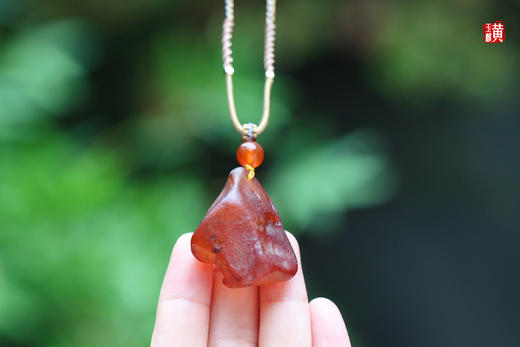 琥珀原石随形吊坠 商品图3