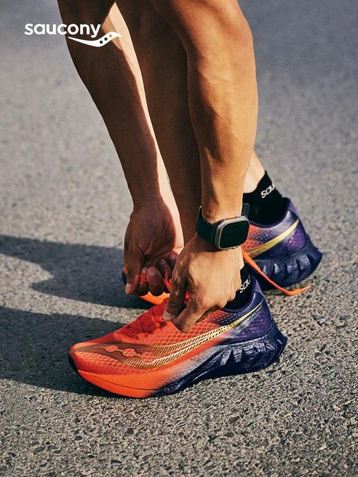 【云粉节】【新款上新】7楼索康尼啡鹏4男女同款款号S 30939-552吊牌价1690 商品图0