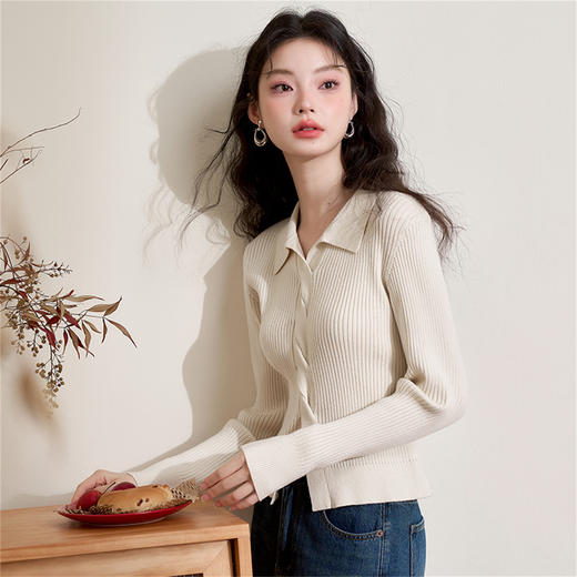 经典百搭基础款翻领长袖毛衣女设计感不规则软糯上衣V3642530 商品图6