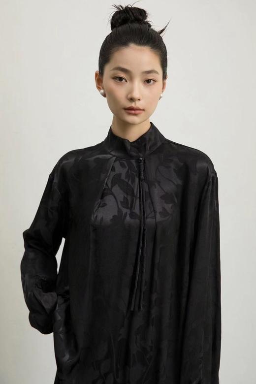 Le Malene 新中式黑色缎面提花连衣裙 18828 商品图1