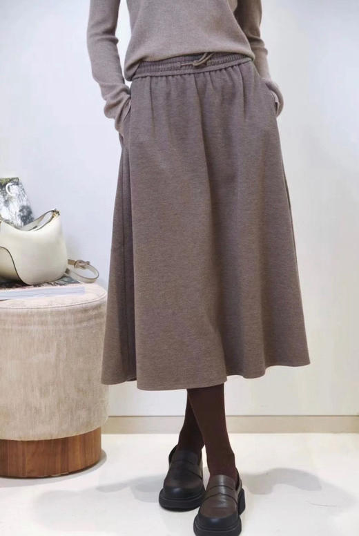 926-2 大爆款 小禾 羊毛牦牛绒混纺 针织布 大裙摆 氛围感半身裙 贼显瘦 商品图8