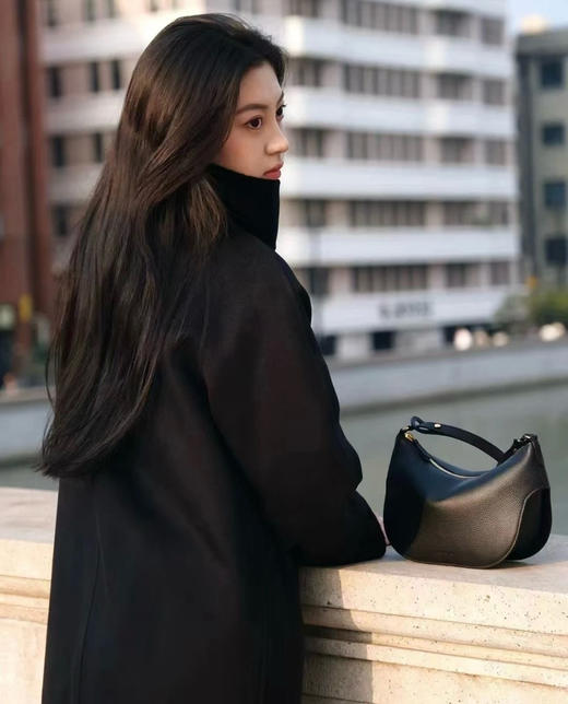 小禾荔枝纹牛皮单肩斜挎包092601 商品图2