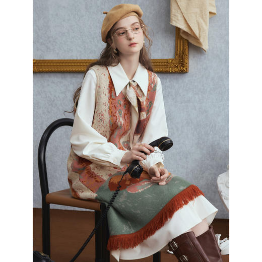 两三事梵高文艺半糖象限2025冬新款流苏下摆花色毛织背心裙连衣裙 商品图2