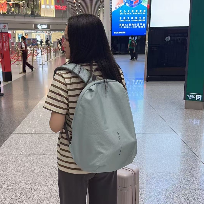 【暖妈同款】城市安全轻行双肩包 | XDDESIGN Bobby Soft CZ 荷兰设计通勤户外休闲轻便书包男士电脑包防盗背包