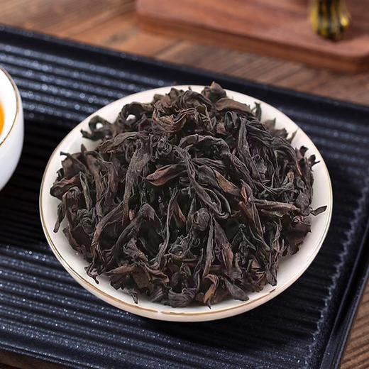 高山流水双罐大红袍茶礼盒  高端描金瓷罐 配搭茶汤醇厚甘爽源于高山茶园种植 送人送长辈送老师 闽北乌龙茶礼盒 商品图7