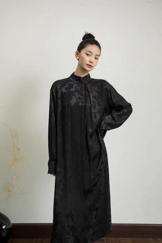 Le Malene 新中式黑色缎面提花连衣裙 18828 商品图3
