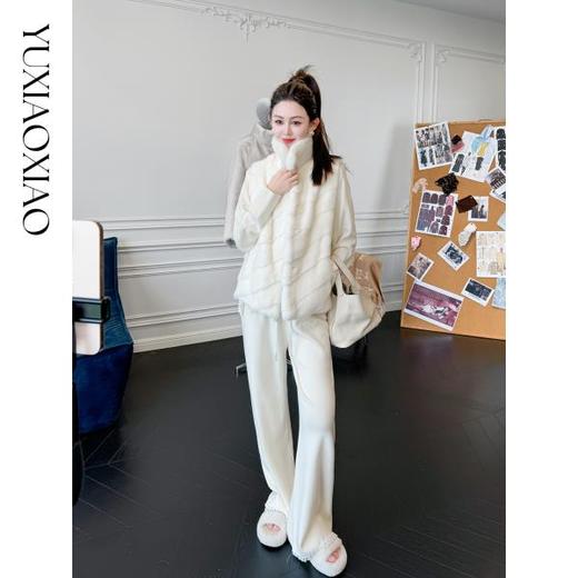 余潇潇【梦露初雪】气质丹麦水貂斜排高级感纹理磁吸立领皮草马甲 商品图4