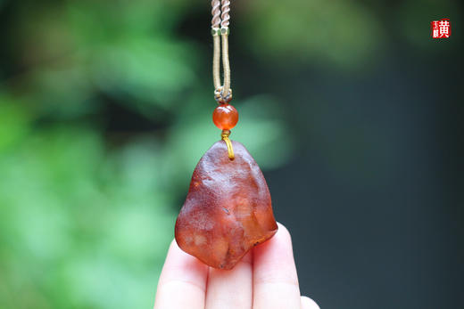 琥珀原石随形吊坠 商品图4