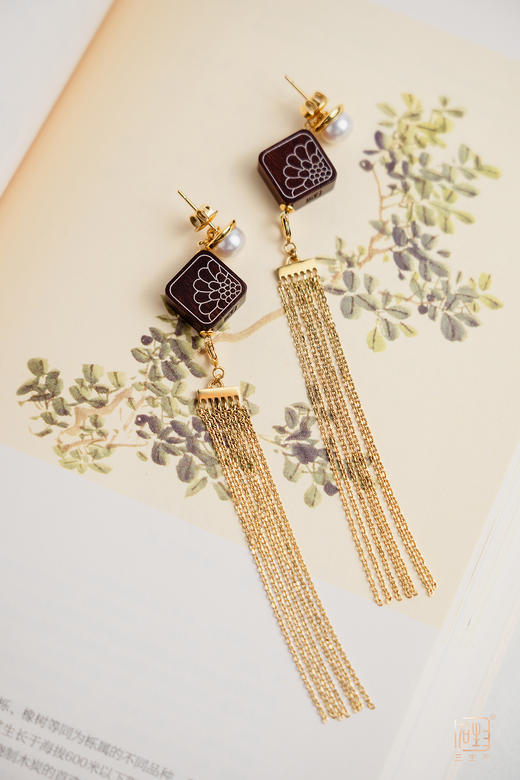 正念·梅兰竹菊小叶檀巴洛克珍珠蛇骨长链+多用耳饰 商品图9