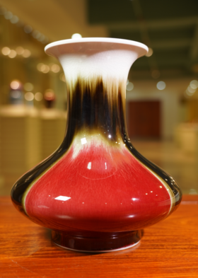 三阳开泰扁肚瓶