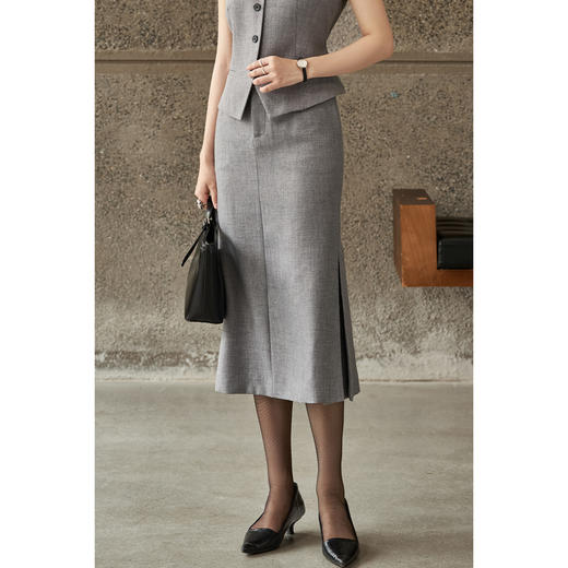 剩M/XL 米思阳2026春季新款通勤风高级灰高腰直筒压褶裙摆羊毛混纺半身裙女4858 商品图3