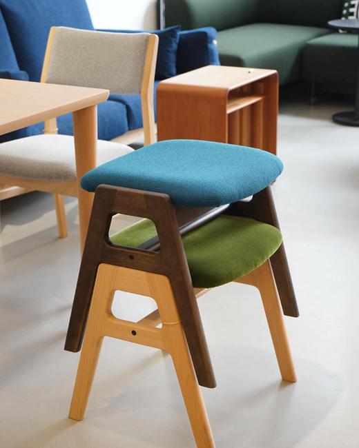 现货日本进口Karimoku60日式复古简约实木换鞋凳梳妆凳餐凳可堆叠 商品图1