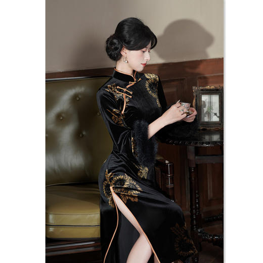 GX丝绒毛袖长款旗袍2025秋冬新款复古国风改良中式长袖旗袍连衣裙女 商品图3