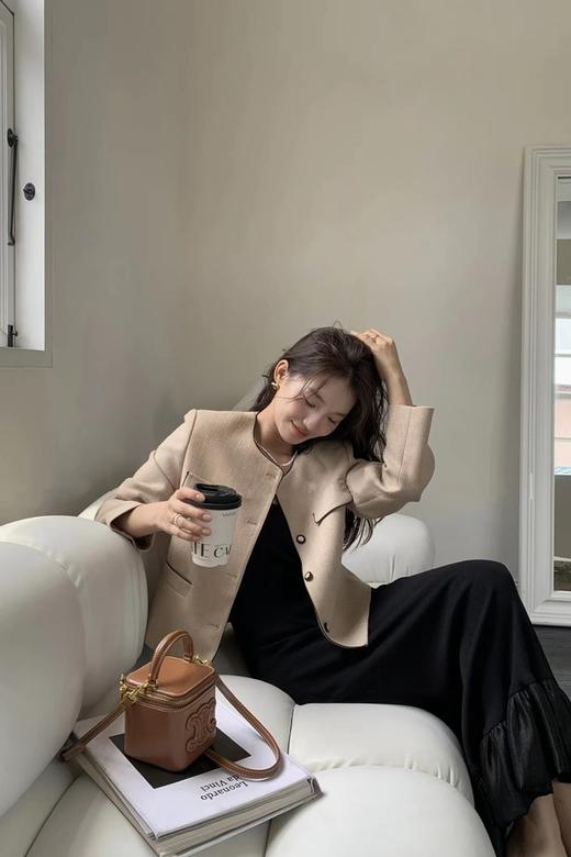 Le Malene 浅卡其色明线小香风圆领西装外套 18802 商品图2