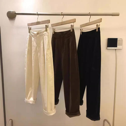 【断码清仓 无退换】日本进口料~棉灯芯绒！2025复古斯文范微阔显瘦气球休闲裤女秋冬气球裤！ 商品图1