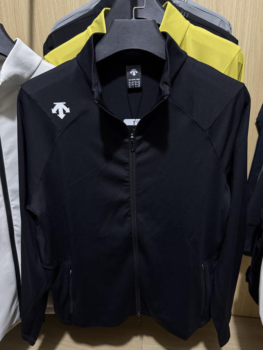 原单正品DESCENTE迪桑特运动外套，颜色：黑色 白色 黄色
尺码：M-2XL 商品图2