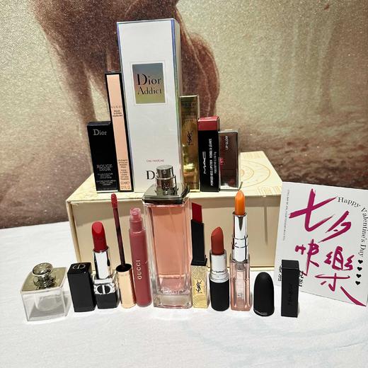 D092664满满的情人节礼物仪式感~魅惑城堡手拎礼盒 商品图0