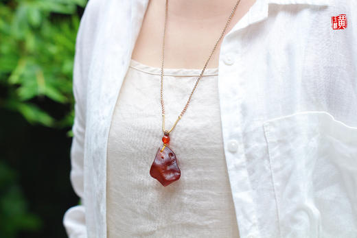 琥珀原石随形吊坠 商品图5