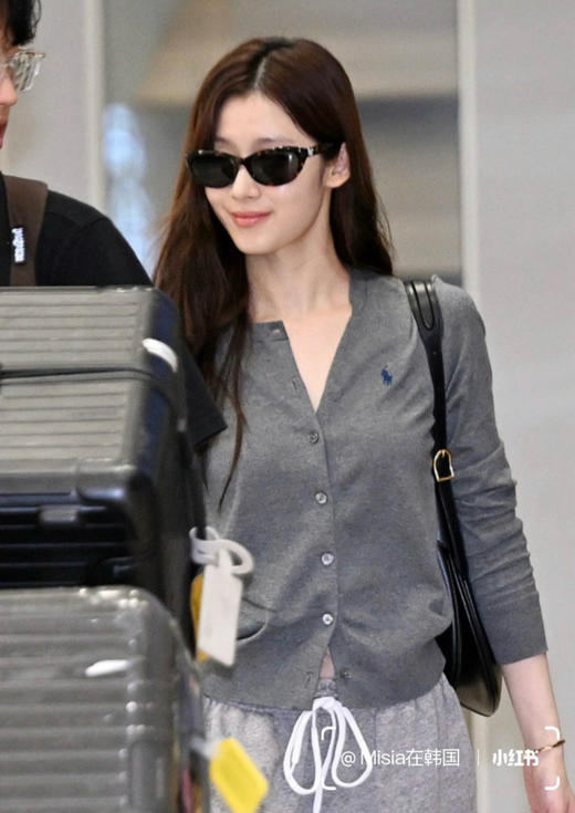 926-1跑量特惠 渠道货 RL小马刺绣 基础圆领 女士开衫 百搭气质单品 商品图1