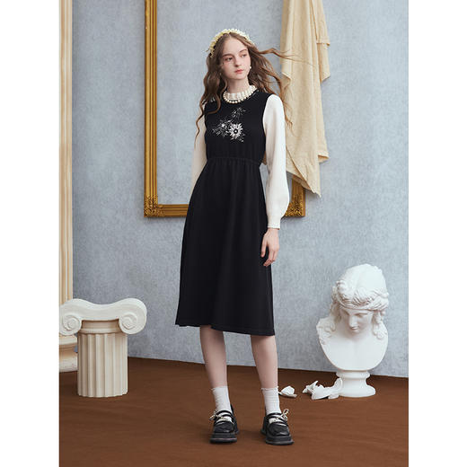 两三事梵高文艺 墨色花笺 2025秋季新款复古拼色假两件连衣裙 商品图3