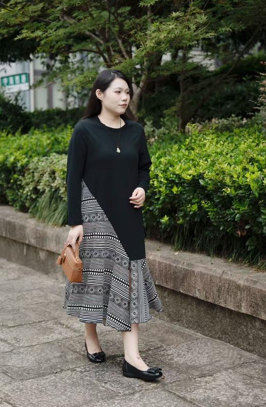 现货，今天秒发！【拼接套头款连衣裙】不显臃肿，非常显瘦！非常有气质！黑色部分面料为100%纯棉，花色拼接部分为聚酯纤维 商品图13