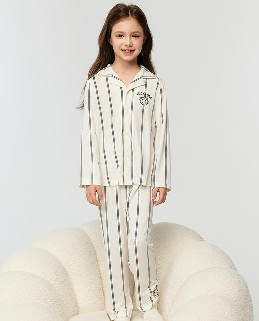 5楼爱慕儿童奶皮仔家居服上衣 AK341J521 商品图5