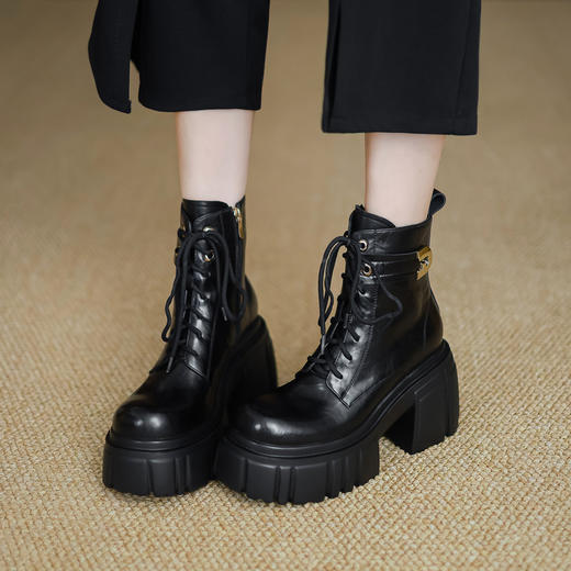 【预售5天】时尚圆头粗跟厚底短筒马丁靴女百搭纯色韩版风系带牛皮靴子ZMXY&ZM2542-1 商品图1