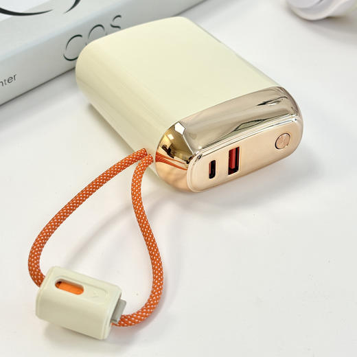 心选丨i-mu幻响S5/S16S17小宝/大宝移动电源22.5w快充充电宝10000mAh/20000mAh充电聚合物电芯白色轻薄便携大容量液晶显示适用于小米苹果 商品图2